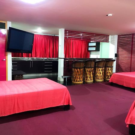 Palacio Rojo Hotel Familiar Морелия Екстериор снимка