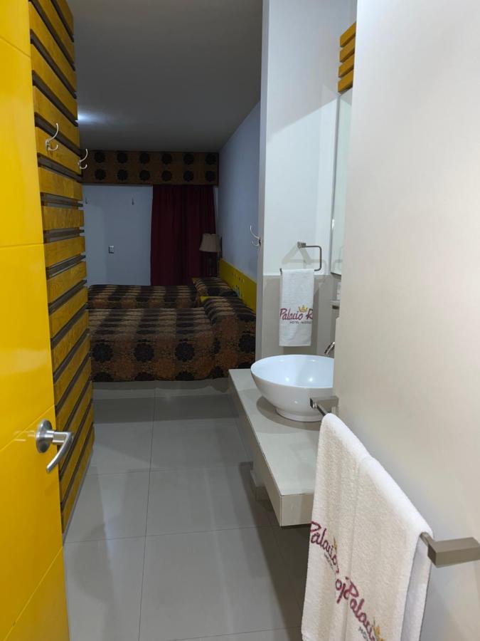 Palacio Rojo Hotel Familiar Морелия Екстериор снимка