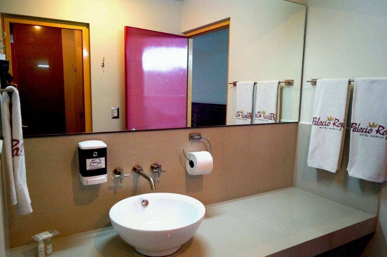 Palacio Rojo Hotel Familiar Морелия Екстериор снимка