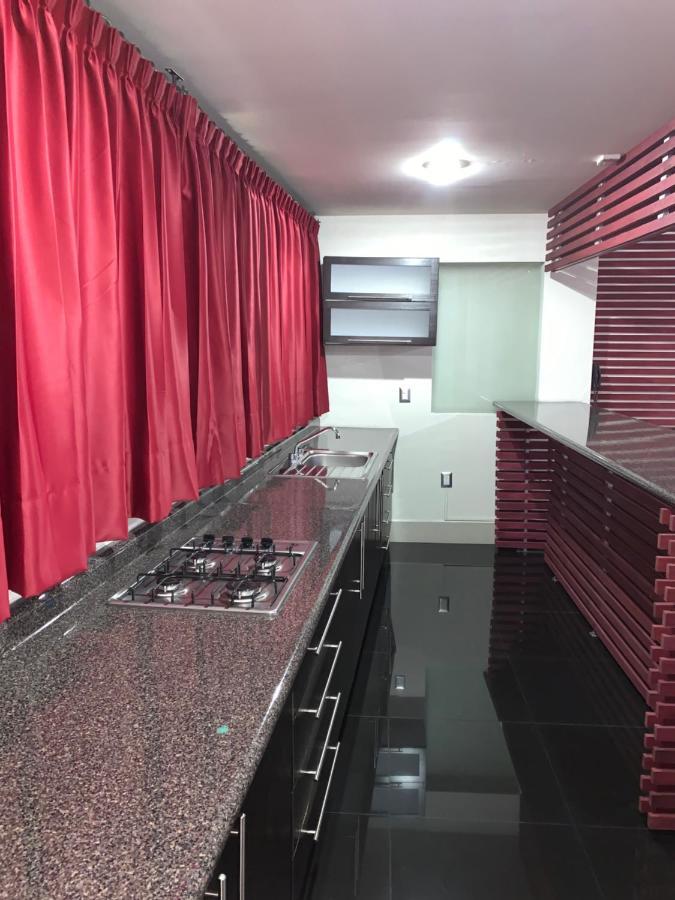 Palacio Rojo Hotel Familiar Морелия Екстериор снимка