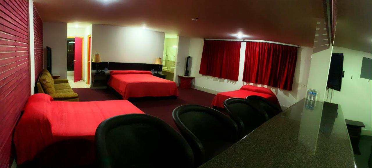 Palacio Rojo Hotel Familiar Морелия Екстериор снимка
